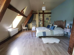 Hotels in Sailly-Flibeaucourt